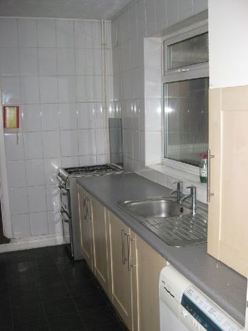  Image of 5 bedroom House Share to rent in Hobson Road Selly Park Birmingham B29 at Selly Park West Midlands Selly Park, B29 7QH