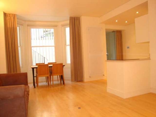  Image of Studio flat to rent in Hogarth Road London SW5 at Hogarth Rd Earls Court London, SW5 0QH