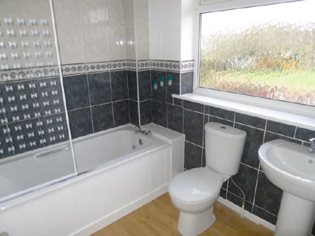  Image of 3 bedroom Detached house to rent in The Warren Holbury Southampton SO45 at Holbury  Not specified, SO45 2QB