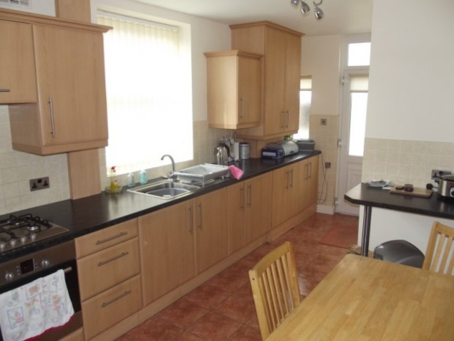 Image of 3 bedroom Terraced house to rent in Holmfield Road Fulwood Preston PR2 at Holmfield Road Fulwood Preston, PR2 8EP
