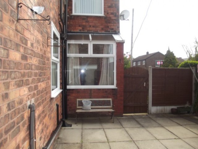  Image of 3 bedroom Terraced house to rent in Holmfield Road Fulwood Preston PR2 at Holmfield Road Fulwood Preston, PR2 8EP
