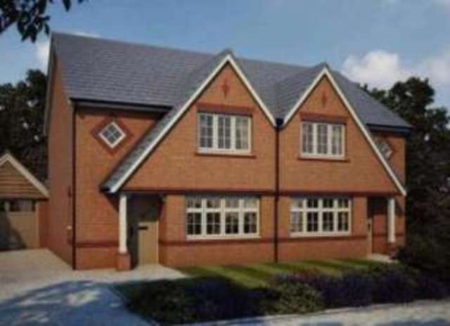  Image of 3 bedroom Semi-Detached house for sale in Trewyn Road Holsworthy EX22 at Holsworthy  Holsworthy, EX22 6HX
