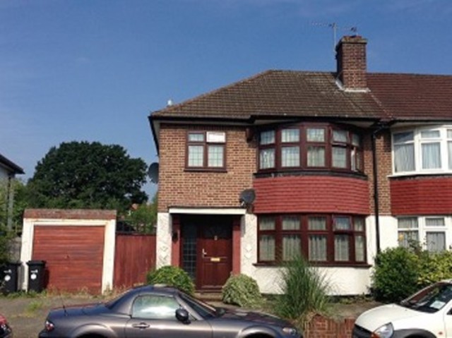  Image of 3 bedroom Detached house to rent in Hoppers Road London N21 at Hoppers Road  Winchmore Hill, N21 3LP