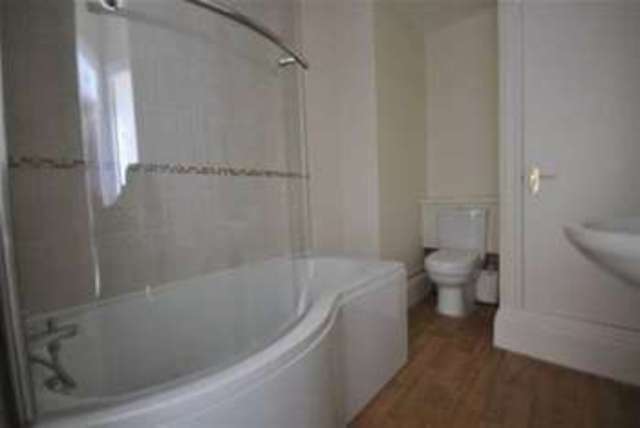  Image of 1 bedroom Flat to rent in Horninglow Street Burton-on-Trent DE14 at Burton-on-Trent, DE14 1NG