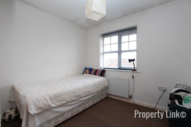  Image of 5 bedroom Detached house for sale in Hoveton Way Ilford IG6 at Hoveton Way  Oakwood Gate, IG6 2GP