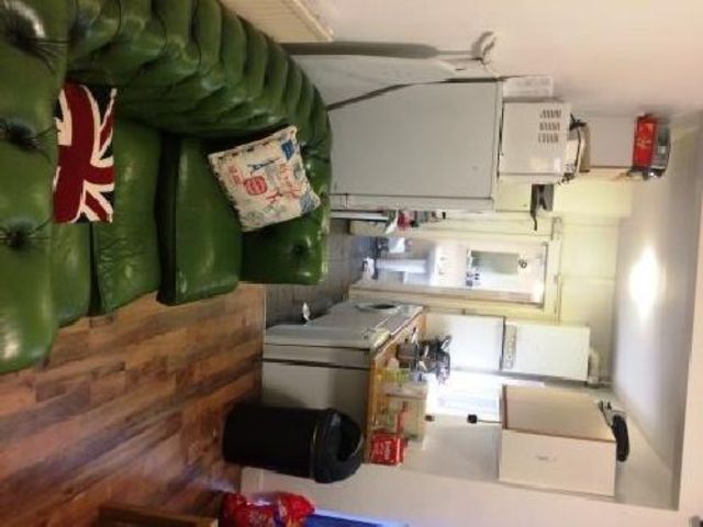  Image of 6 bedroom House Share to rent in Hubert Road Selly Oak Birmingham B29 at Selly Oak West Midlands Selly Oak, B29 6EP