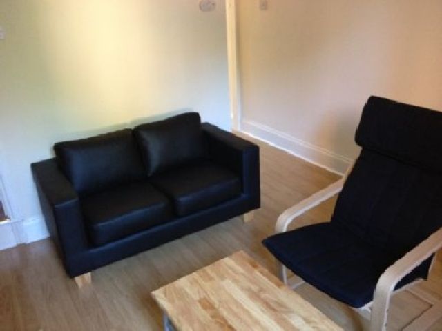  Image of 4 bedroom House Share to rent in Hubert Road Selly Oak Birmingham B29 at Selly Oak West Midlands Selly Oak, B29 6ER
