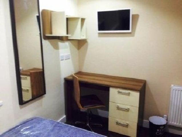  Image of 12 bedroom House Share to rent in Hubert Road Selly Oak Birmingham B29 at B29 6ET  Selly Oak, B29 6ET