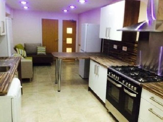  Image of 12 bedroom House Share to rent in Hubert Road Selly Oak Birmingham B29 at B29 6ET  Selly Oak, B29 6ET