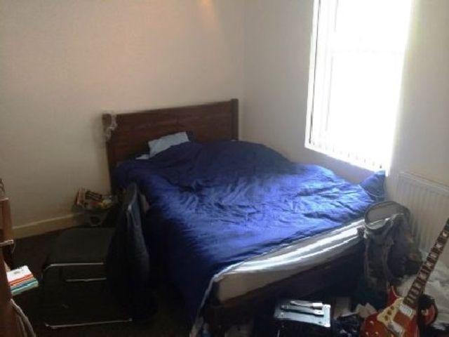  Image of 6 bedroom House Share to rent in Hubert Road Selly Oak Birmingham B29 at Selly Oak West Midlands Selly Oak, B29 6ER