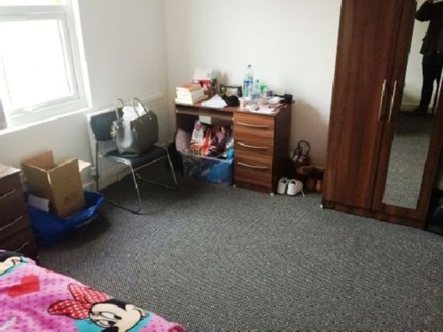  Image of 6 bedroom House Share to rent in Hubert Road Selly Oak Birmingham B29 at Selly Oak West Midlands Selly Oak, B29 6ER