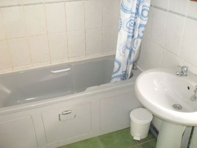  Image of 4 bedroom House Share to rent in Hubert Road Selly Oak Birmingham B29 at Selly Oak West Midlands Selly Oak, B29 6ES