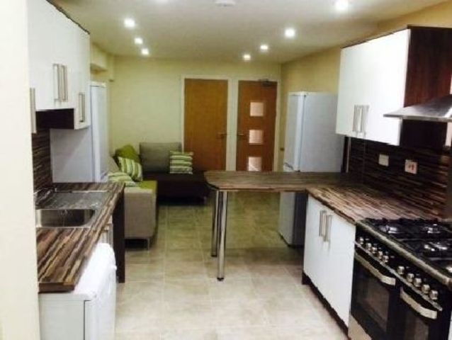  Image of 12 bedroom House Share to rent in Hubert Road Selly Oak Birmingham B29 at B29 6ET  Selly Oak, B29 6ET