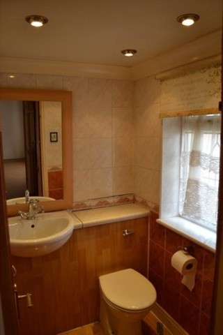  Image of 5 bedroom End of Terrace to rent in Hugo Gardens Rainham RM13 at Hugo Gardens  Rainham, RM13 7LA