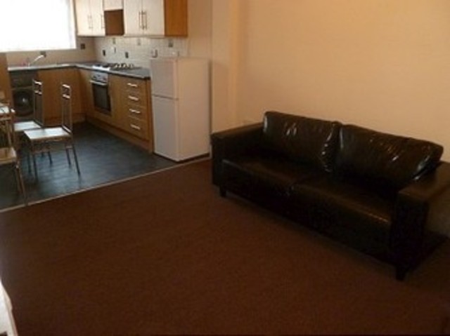  Image of 2 bedroom Flat to rent in Ilford Lane Ilford IG1 at Ilford Lane  london, IG1 2LX