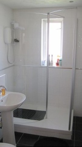  Image of 2 bedroom Flat to rent in Grove Road Chadwell Heath Romford RM6 at Juniper Court  Chadwell Heath, RM6 4PQ