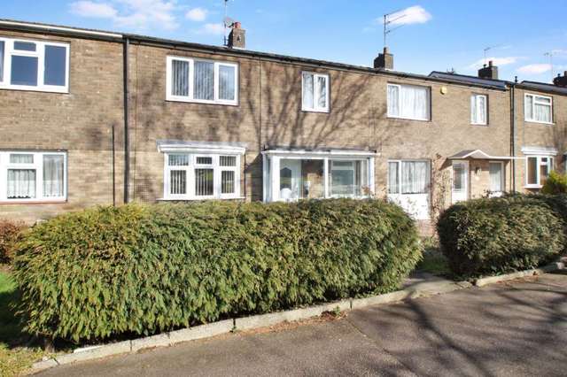  Image of 3 bedroom Terraced house for sale in Jupiter Drive Hemel Hempstead Industrial Estate Hemel Hempstead HP2 at Jupiter Drive  Hemel Hempstead, HP2 5NT