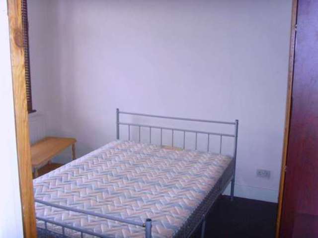  Image of 1 bedroom Flat to rent in Katherine Road London E6 at katherine road east ham London, E6 1BU