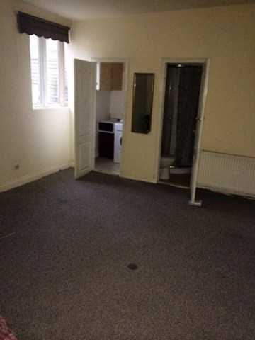  Image of 5 bedroom Terraced house to rent in Katherine Road London E7 at KATHERINE ROAD  UPTON PARK, E7 8PN