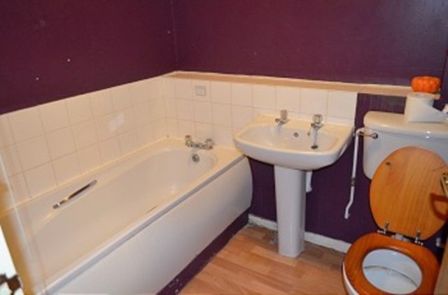  Image of 1 bedroom Flat to rent in Keats Close Scotland Green Road Ponders End Enfield EN3 at Keats Close  Enfield, EN3 4SF