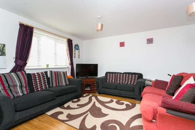  Image of 1 bedroom Apartment to rent in Kendal Purfleet RM19 at Kendal Purfleet Purfleet, RM19 1LL