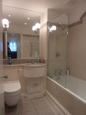  Image of 1 bedroom Ground Flat to rent in St. Marys Gate London W8 at Kensington Garden Walnut Court Kensington, London, W8 5UB