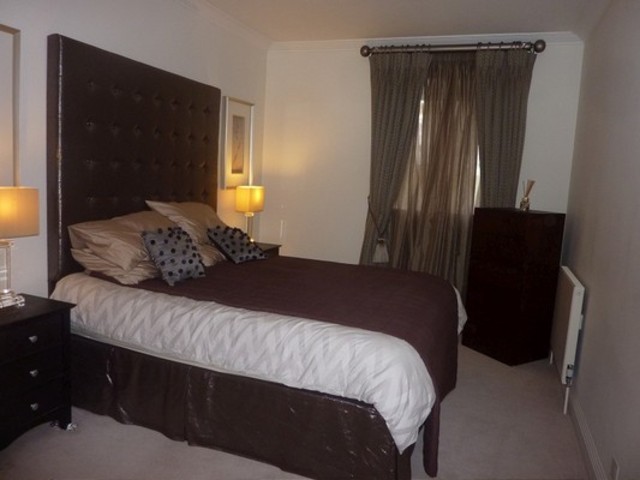  Image of 1 bedroom Ground Flat to rent in St. Marys Gate London W8 at Kensington Garden Walnut Court Kensington, London, W8 5UB