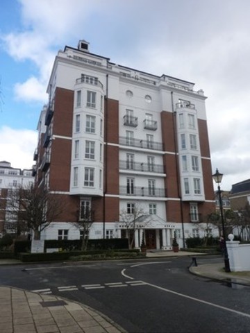  Image of 1 bedroom Ground Flat to rent in St. Marys Gate London W8 at Kensington Garden Walnut Court Kensington, London, W8 5UB