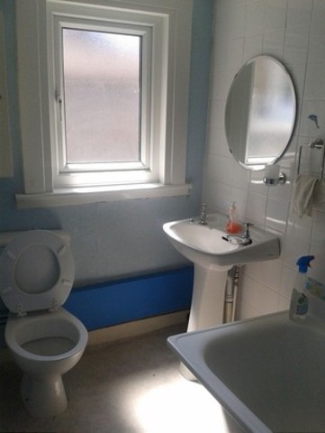  Image of 1 bedroom Flat to rent in Kensington Gardens Cranbrook Ilford IG1 at Kensington Gardens  Ilford, IG1 3EN