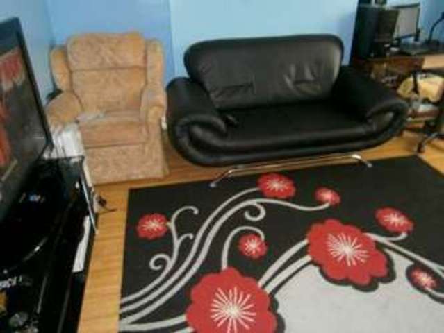  Image of 3 bedroom Flat for sale in Kensington Gardens Cranbrook Ilford IG1 at Kensington Gardens  Ilford, IG1 3EL