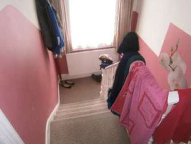  Image of 3 bedroom Flat for sale in Kensington Gardens Cranbrook Ilford IG1 at Kensington Gardens  Ilford, IG1 3EL