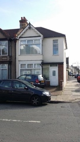  Image of 1 bedroom Terraced house to rent in Khartoum Road Ilford IG1 at KHARTOUM ROAD  ILFORD, IG1 2NP