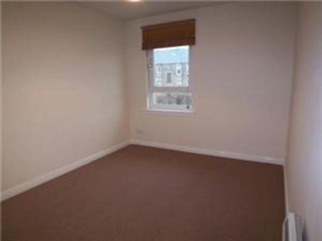  Image of 2 bedroom Flat to rent in Kilnside Road Paisley PA1 at Paisley Renfrewshire Renfrewshire, PA1 1SJ