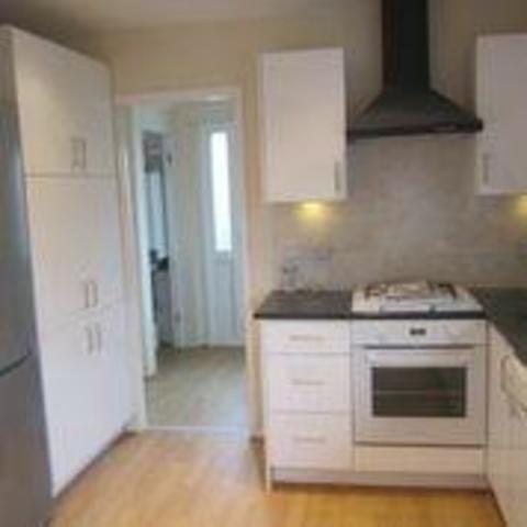  Image of 3 bedroom Semi-Detached house to rent in King George Avenue Horsforth Leeds LS18 at King George Avenue Horsforth Horsforth, LS18 5ND