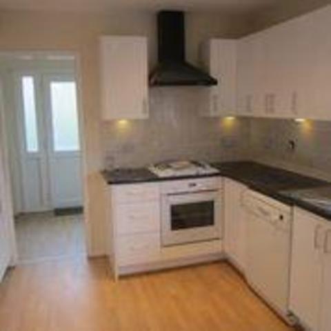  Image of 3 bedroom Semi-Detached house to rent in King George Avenue Horsforth Leeds LS18 at King George Avenue Horsforth Horsforth, LS18 5ND