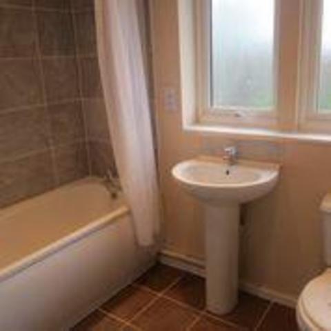  Image of 3 bedroom Semi-Detached house to rent in King George Avenue Horsforth Leeds LS18 at King George Avenue Horsforth Horsforth, LS18 5ND