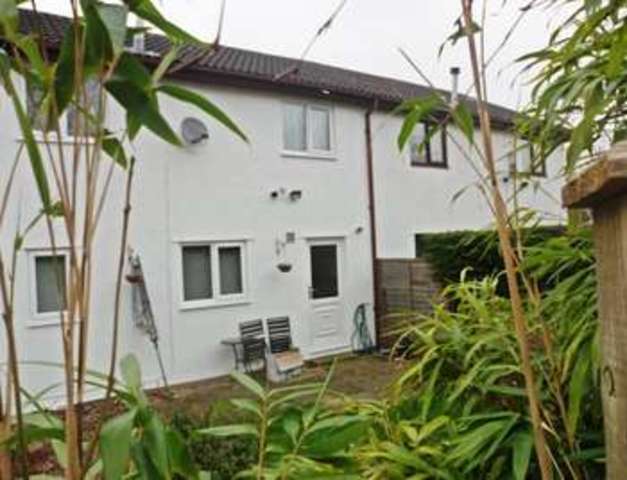  Image of 2 bedroom Terraced house to rent in Kings Meadow Close Wetherby LS22 at Wetherby LS22 Wetherby, LS22 7FU