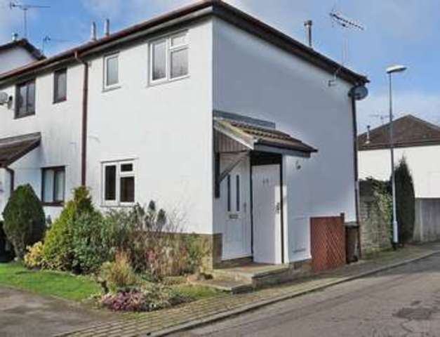  Image of 2 bedroom Terraced house to rent in Kings Meadow Close Wetherby LS22 at Wetherby LS22 Wetherby, LS22 7FU
