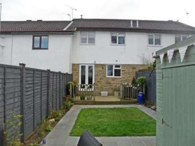 Image of 3 bedroom Terraced house to rent in Kings Meadow Close Wetherby LS22 at Wetherby LS22 Wetherby, LS22 7FU