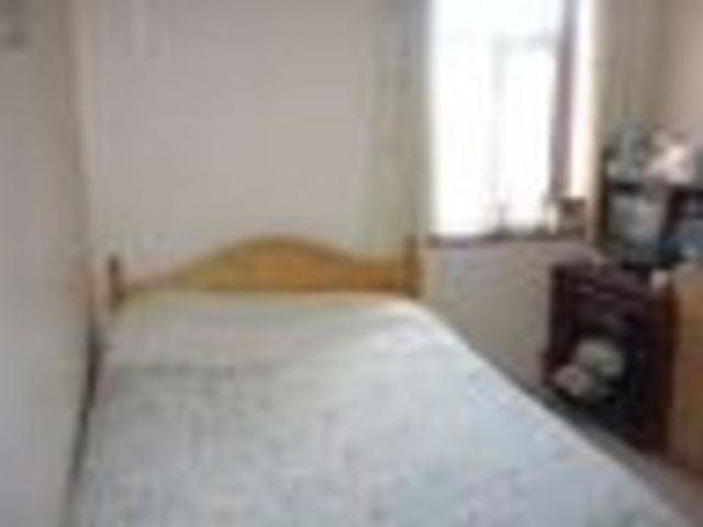  Image of 5 bedroom Detached house to rent in Kingswear Drive Broughton Milton Keynes MK10 at Kings way  Milton Keynes, MK10 9NZ