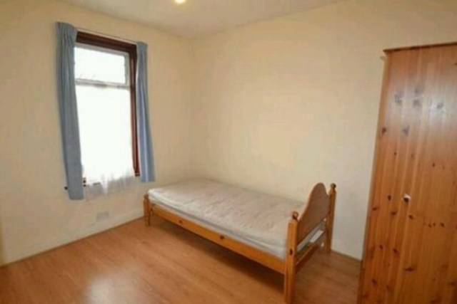  Image of 2 bedroom Terraced house to rent in Kingston Road Ilford IG1 at KINGSTON ROAD  ILFORD, IG1 1PG