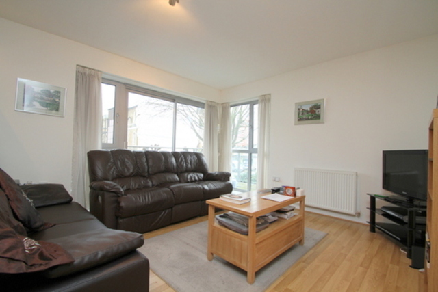  Image of 2 bedroom Apartment to rent in Bow Road London E3 at Kira Buildings  London, E3 4NZ