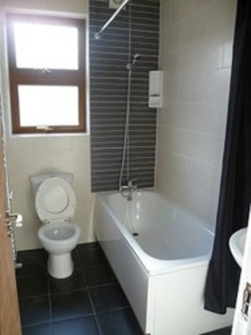  Image of 4 bedroom Detached house to rent in Kitchener Road London E7 at Kitchener Road  Forest Gate, E7 8JL