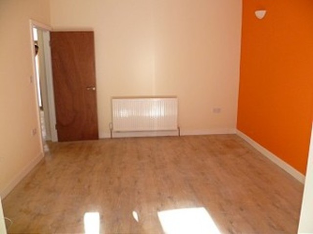  Image of 4 bedroom Detached house to rent in Kitchener Road London E7 at Kitchener Road  Forest Gate, E7 8JL
