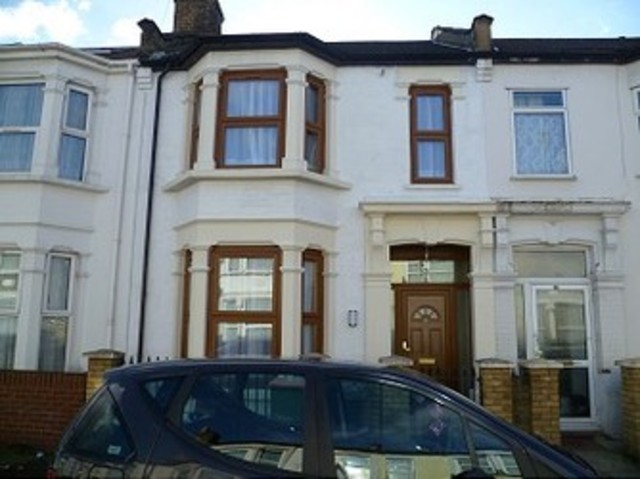  Image of 4 bedroom Detached house to rent in Kitchener Road London E7 at Kitchener Road  Forest Gate, E7 8JL