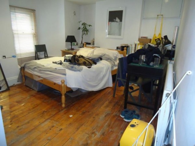  Image of 3 bedroom Flat to rent in Kynaston Road London N16 at Kynaston Road  Stoke Newington, N16 0EU