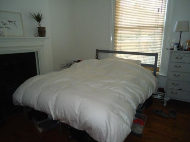  Image of 3 bedroom Flat to rent in Kynaston Road London N16 at Kynaston Road  Stoke Newington, N16 0EU