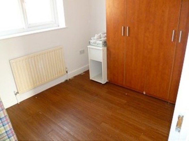  Image of 3 bedroom Detached house to rent in Ladysmith Road London E16 at Ladysmith Road  Plaistow, E16 4NR