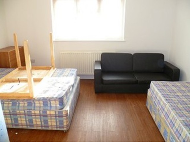  Image of 3 bedroom Detached house to rent in Ladysmith Road London E16 at Ladysmith Road  Plaistow, E16 4NR