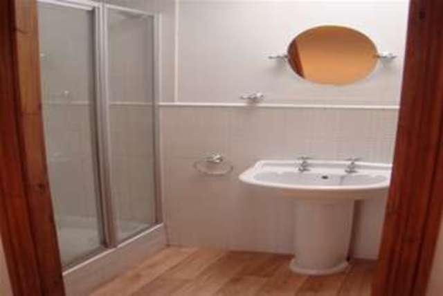  Image of 3 bedroom Detached house to rent in Reservoir Farm Court Ferry Top Lane Wintersett Wakefield WF4 at Wakefield, WF4 2EB